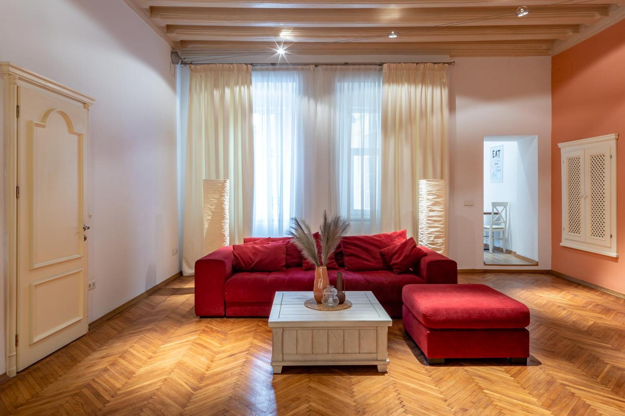 Romari Площа Ринок 28 Apartamento Lviv Exterior foto