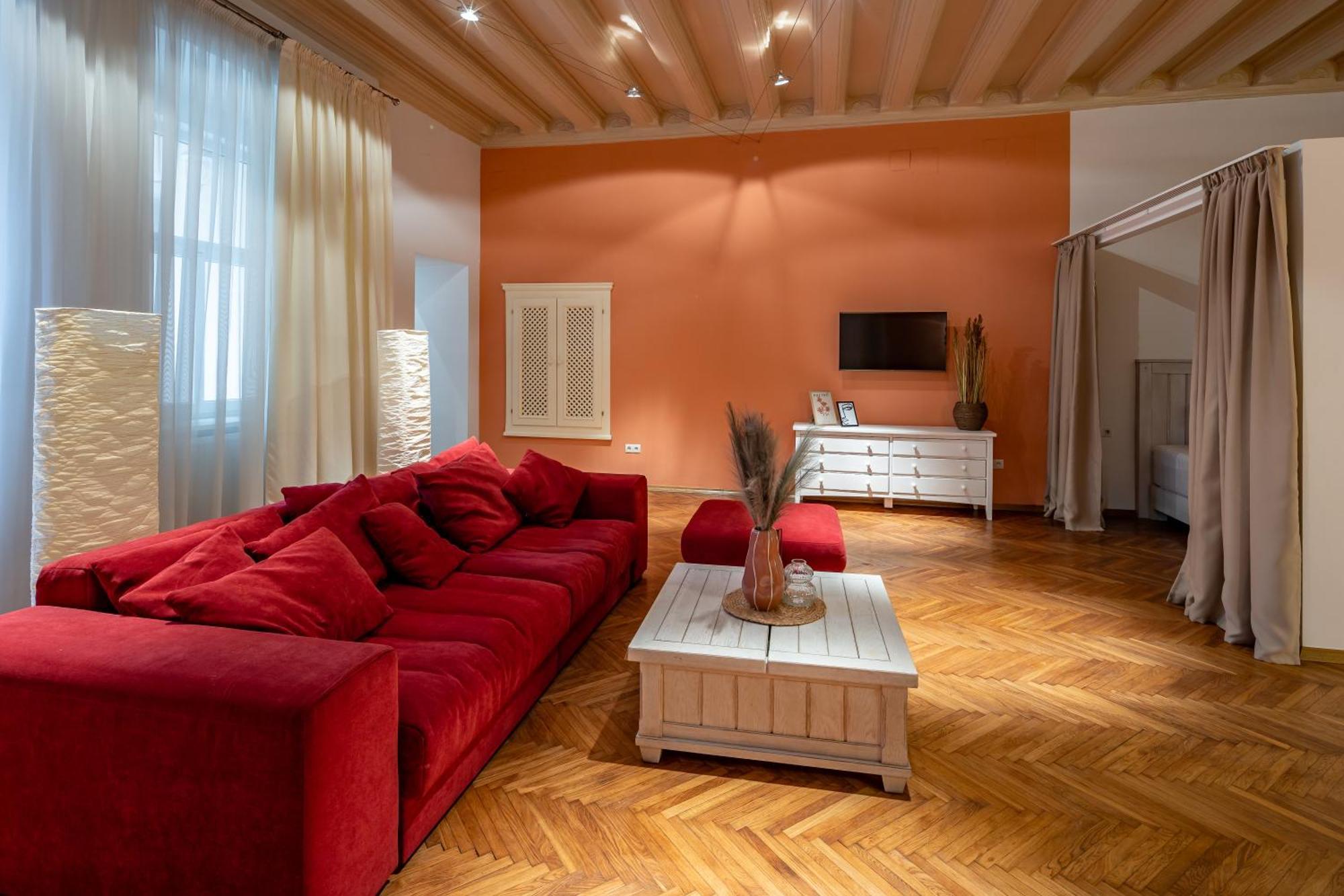 Romari Площа Ринок 28 Apartamento Lviv Exterior foto